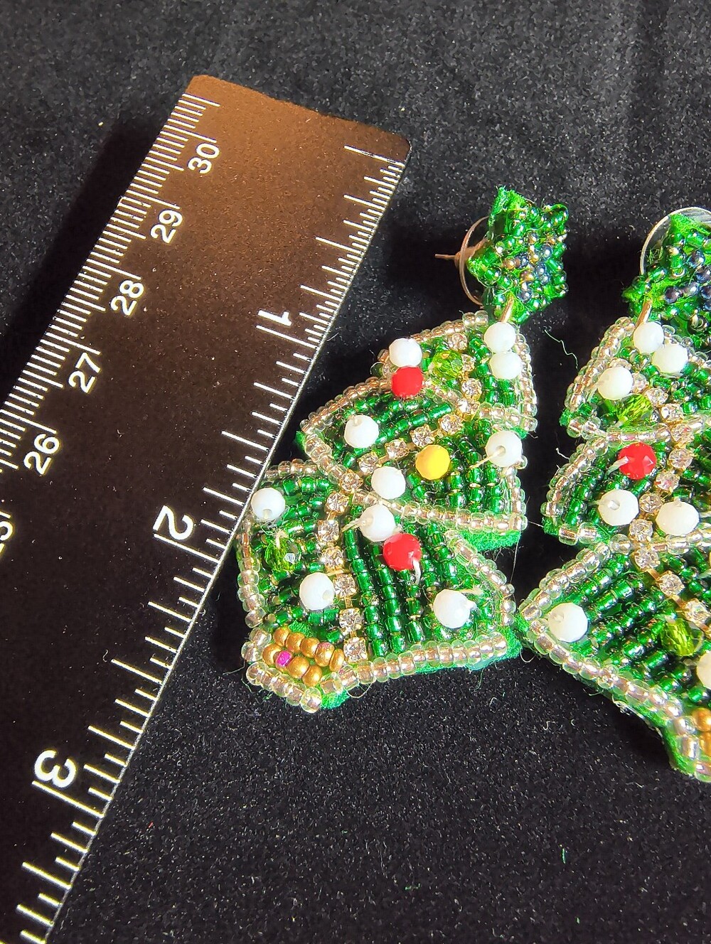 Vintage Handmade Beaded Christmas Tree Earrings Rhinestone Glass Bead - Picture 5 of 9